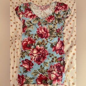 Forever 21 OG Romantic Form Fitting Floral Print Shirt